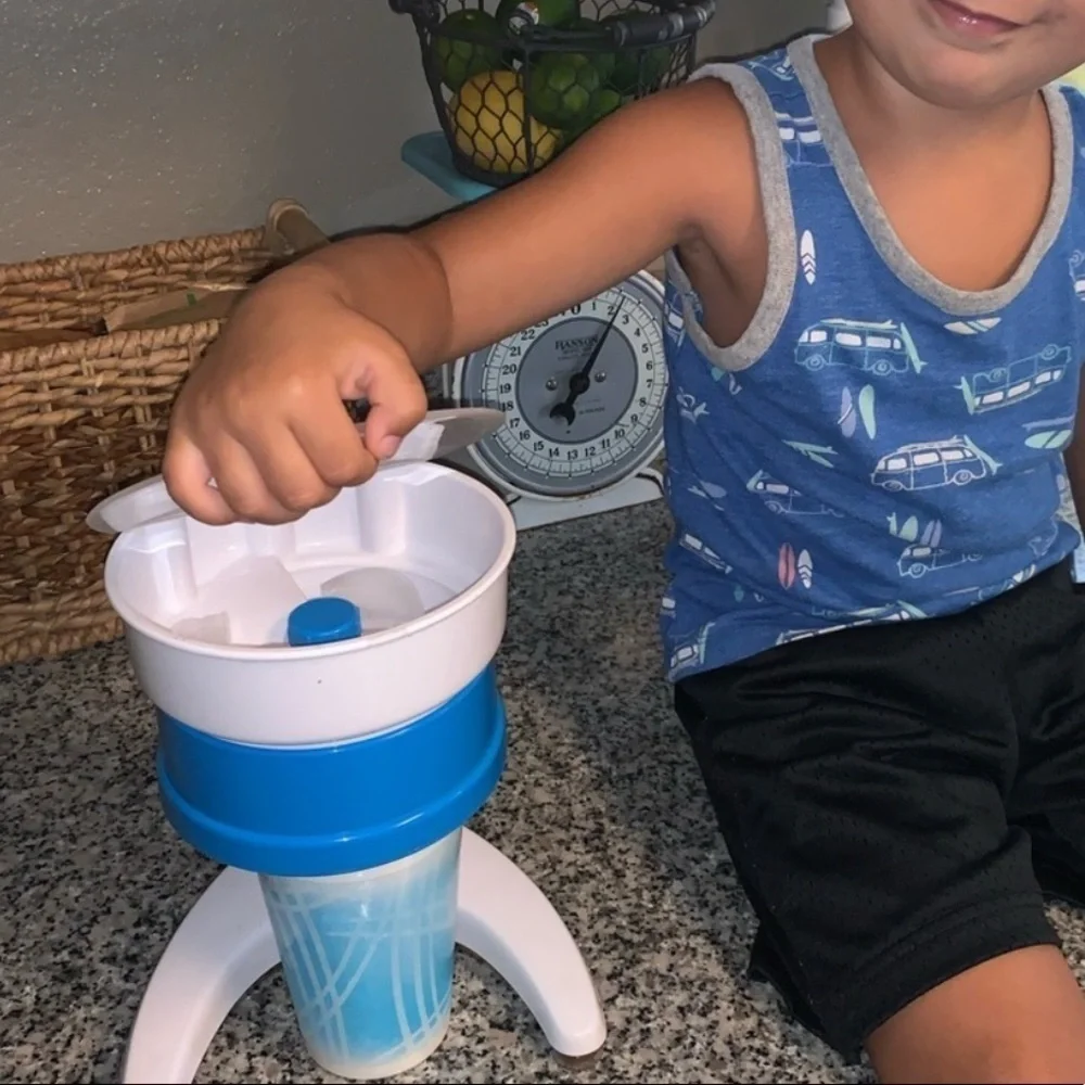 Miracle Ice Snow Cone Ice Shaver Kit NEW Snow Cone Maker ICEES Birthday Party